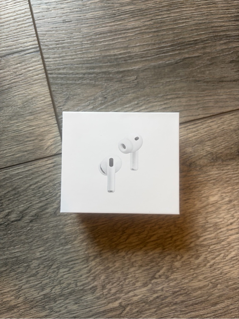 Apple AirPods Pro Earbuds in White never worn with an amazing price